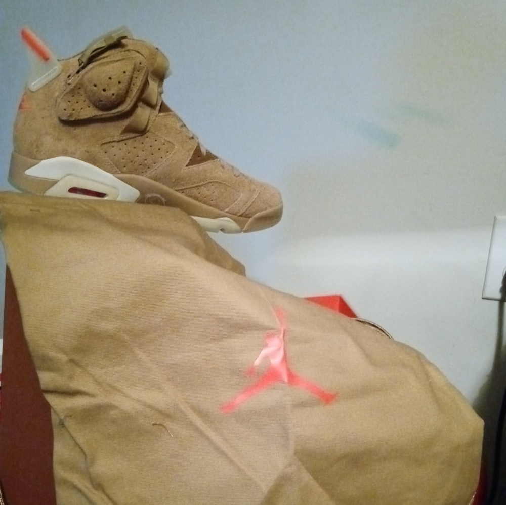 Travis Scott New Jordans - Picture 7 of 7